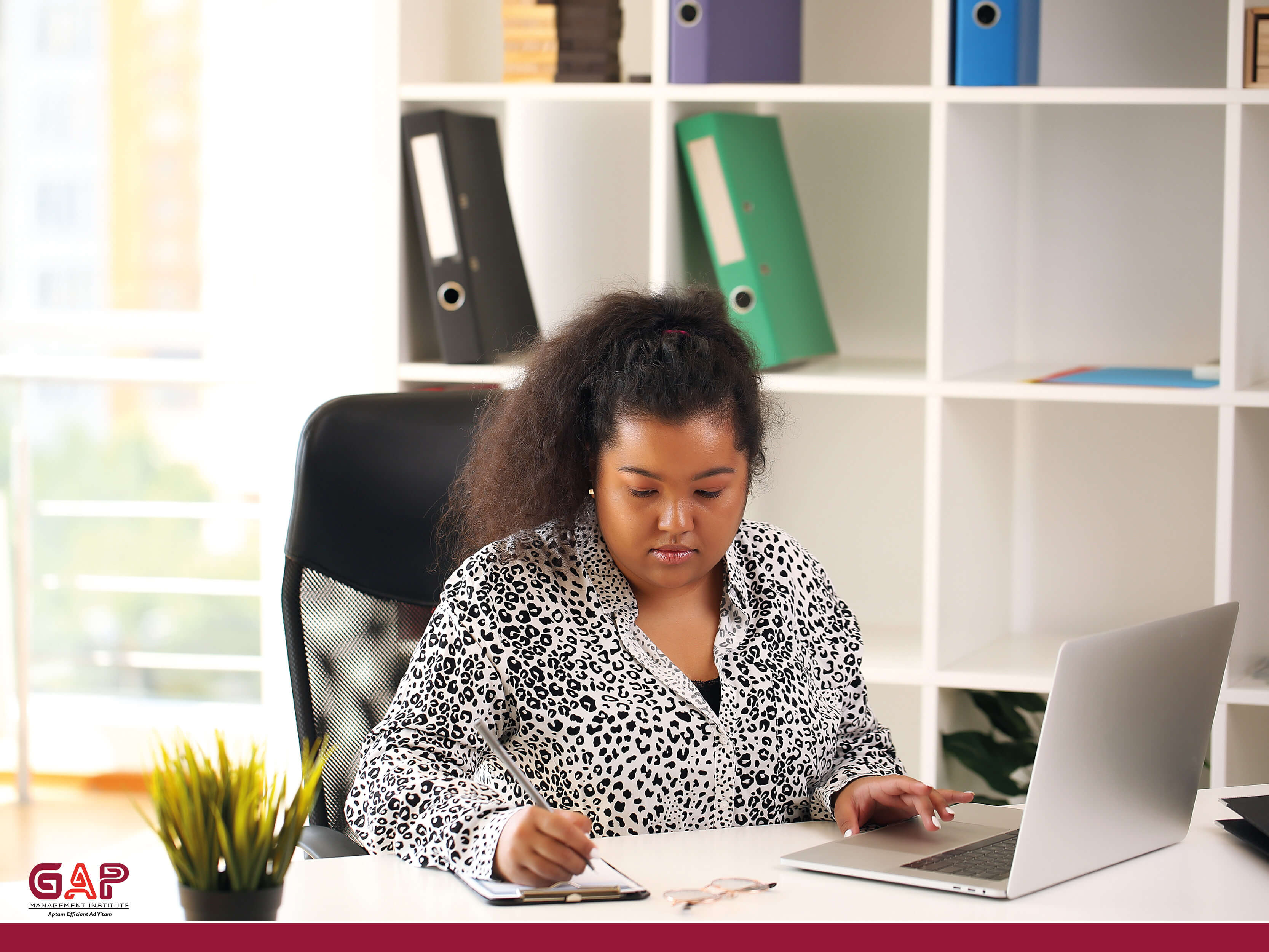 Advanced Office Management & Effective Administration: Critical Competencies & Strategies